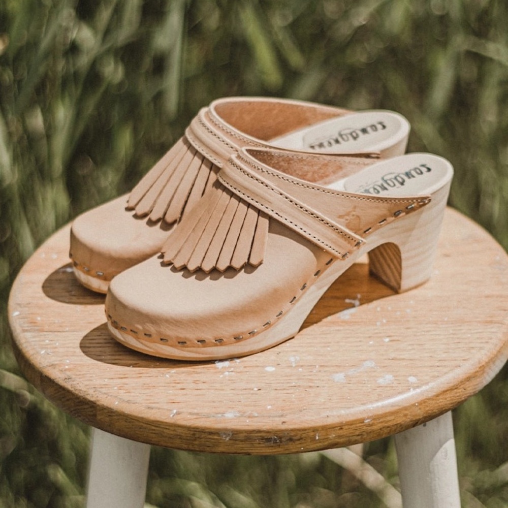 Sandgrens - Venice Fringed Clog - tan - 10.5